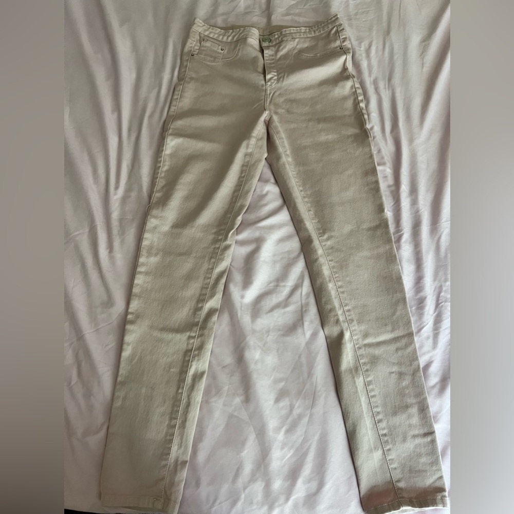 Withe jeans